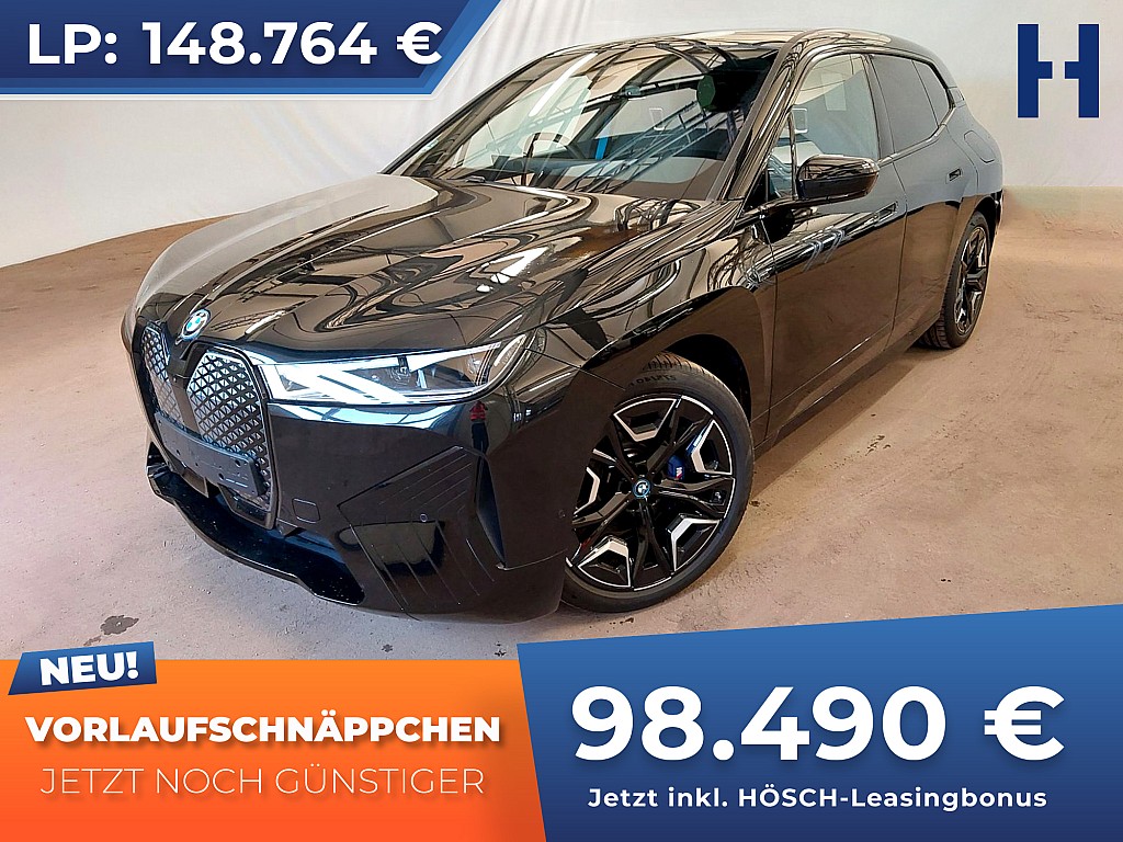 BMW iX M60 SKY LOUNGE AHK 22er B&W VOLL -34% bei Autohaus Hösch GmbH in 