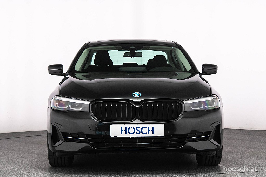 BMW 520e PHEV LIVE PROF AHK GLASDACH R-KAM++ bei Autohaus Hösch GmbH in 